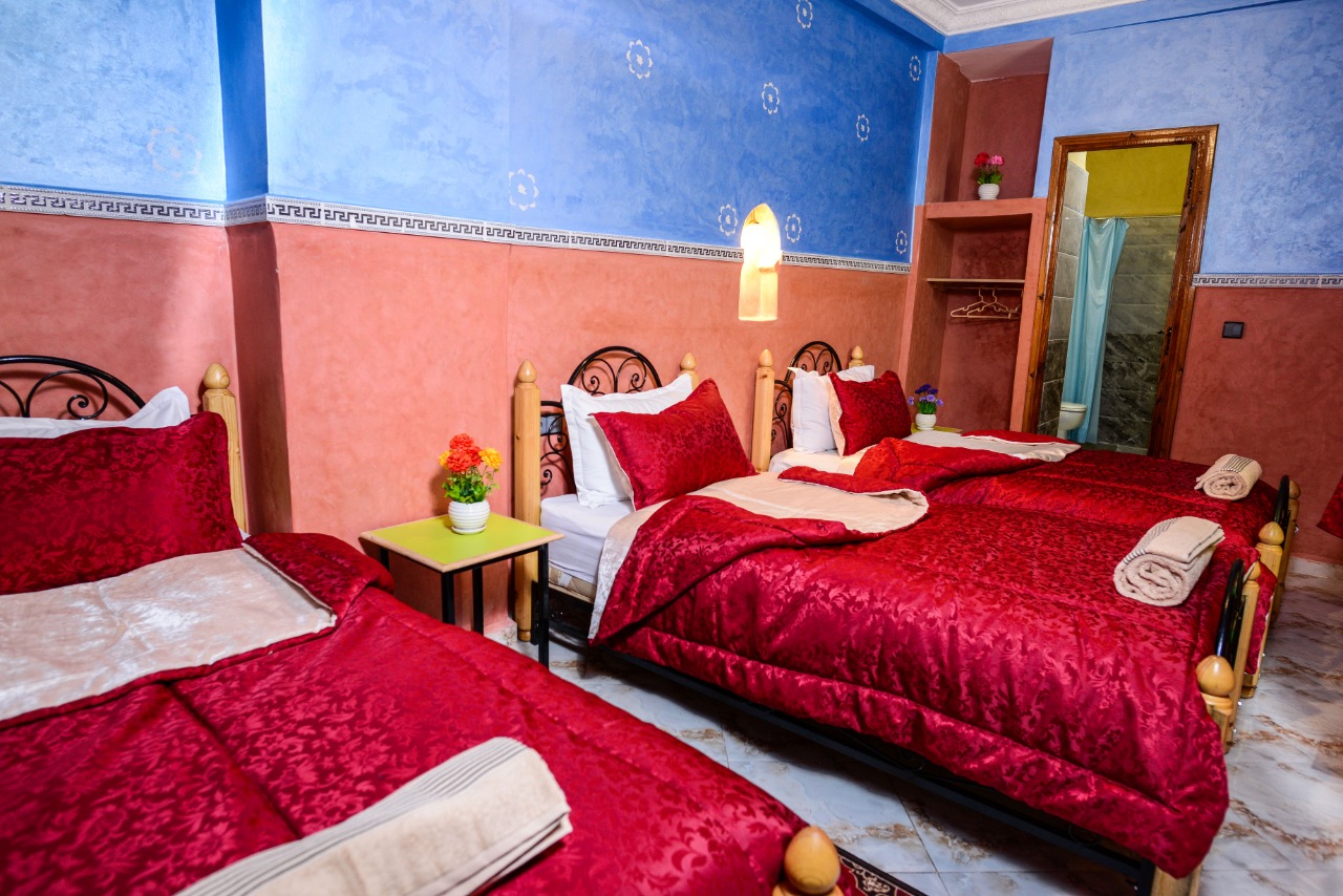 CHAMBRE 4 PERSONNES FAOUZI HOTEL